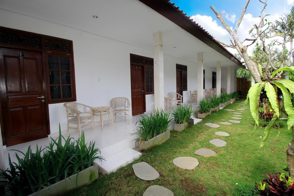 Andy Guesthouse Canggu Esterno foto