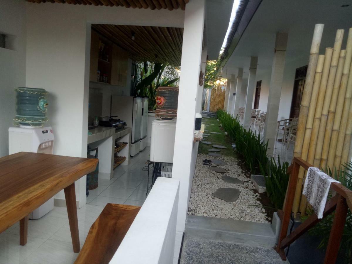 Andy Guesthouse Canggu Esterno foto